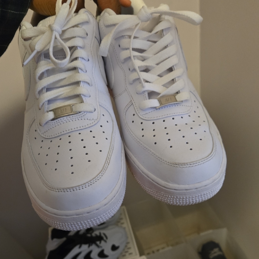 Nike White Air Force 1 Sneakers